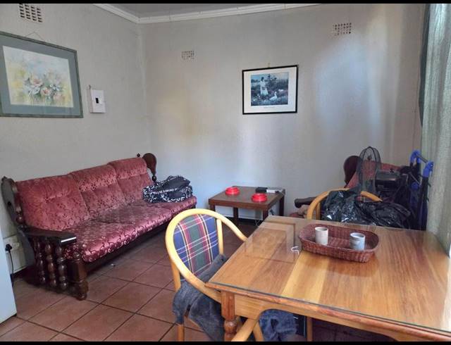 3 BEDROOM HOUSE FOR SALE IN WOODMERE
